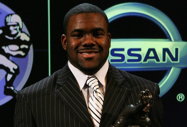 NEW YORK - DECEMBER 12:  Running back Mark Ingram #22 of the Alabama Crimson Tide poses with the Heisman Trophy during a press conference after being named the 75th Heisman Trophy winner at the Marriott Marquis on December 12, 2009 in New York City.  (Photo by Chris Trotman/Getty Images)