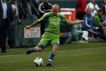CARSON, CA - JULY 04:  Freddie Ljungberg #10 of the Seattle Sounders FC kicks the ball against the Los Angeles Galaxy on July 4, 2010 at the Home Depot Center in Carson, California.  (Photo by Jeff Golden/Getty Images)