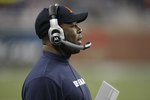 DETROIT - JANUARY 3:  Head coach Lovie Smith of the Chicago Bears looks on during the game against the Detroit Lions on January 3, 2010 at Ford Field in Detroit, Michigan. (Photo by Gregory Shamus/Getty Images)