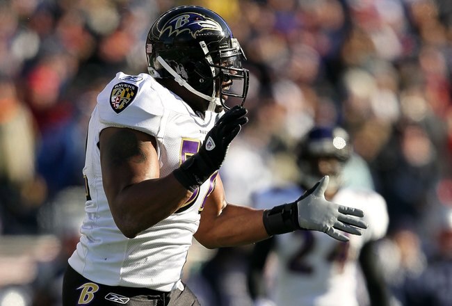 FOXBORO, MA - JANUARY 10:  Ray Lewis #52 of the Baltimore Ravens reacts after he recorded a sack against the New England Patriots during the 2010 AFC wild-card playoff game at Gillette Stadium on January 10, 2010 in Foxboro, Massachusetts. The Ravens won 33-14. (Photo by Al Bello/Getty Images)