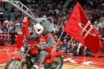 Clutchthebear_crop_150x100