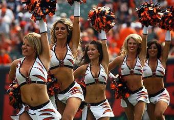 Cincinnati_bengals_cheerleaders-13575_crop_340x234