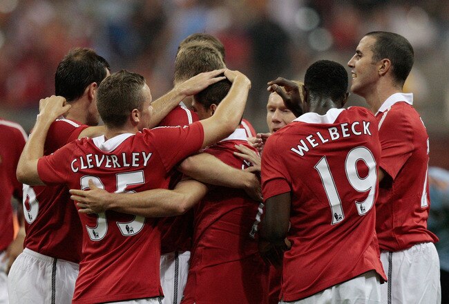 HOUSTON - JULY 28:  Manchester United celebrate a goal by Javier Hernandez #14 in his debut with the team during the MLS All Star Game at Reliant Stadium on July 28, 2010 in Houston, Texas.  (Photo by Bob Levey/Getty Images)