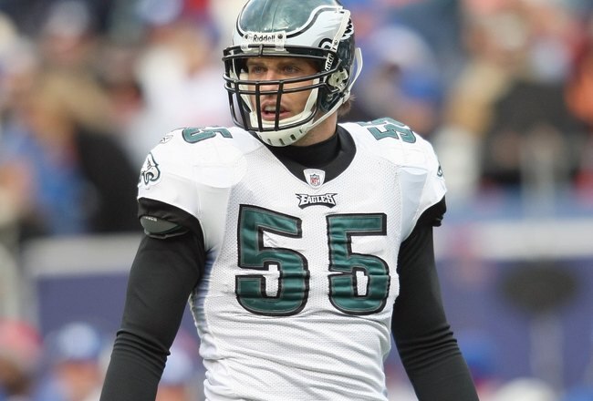 EAST RUTHERFORD, NJ - DECEMBER 7:  Stewart Bradley #55 of the Philadelphia Eagles walks on the field against the New York Giants at Giants Stadium on December 7, 2008 in East Rutherford, New Jersey. (Photo by Nick Laham/Getty Images)