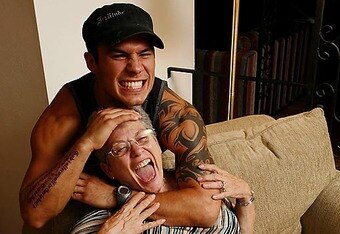 Roger-huerta_crop_340x234