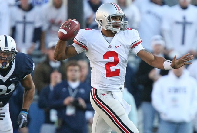 STATE COLLEGE, PA - NOVEMBER 7: Quarterback Terrelle Pryor #2 of the Ohio State Buckeyes throws a pass during a game against the Penn State Nittany Lions on November 7, 2009 at Beaver Stadium in State College, Pennsylvania. Ohio State won 24-7. (Photo by Hunter Martin/Getty Images)