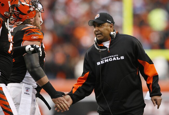 CINCINNATI - DECEMBER 27: Marvin Lewis head coach of the Cincinnati Bengals shakes hands with his players during their game against the Kansas City Chiefs in their NFL game at Paul Brown Stadium December 27, 2009 in Cincinnati, Ohio.    (Photo by John Sommers II/Getty Images)