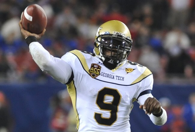 TAMPA, FL - NOVEMBER 28: Quarterback Josh Nesbitt #9 of the Georgia Tech Yellow Jackets releases a pass against the Clemson Tigers in the 2009 ACC Football Championship Game December 5, 2009 at Raymond James Stadium in Tampa, Florida.  (Photo by Al Messerschmidt/Getty Images)