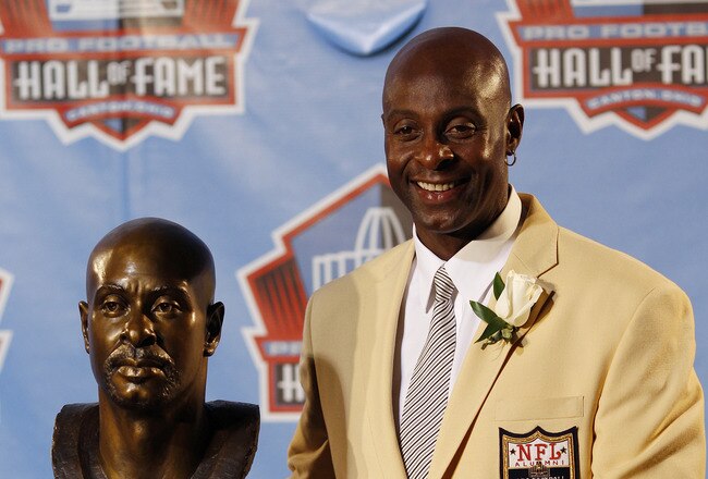 CANTON, OH - AUGUST 7: Jerry Rice poses with his bust during the 2010 Pro Football Hall of Fame Enshrinement Ceremony at the Pro Football Hall of Fame Field at Fawcett Stadium on August 7, 2010 in Canton, Ohio. (Photo by Joe Robbins/Getty Images)