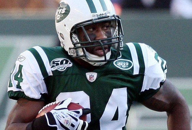 EAST RUTHERFORD, NJ - NOVEMBER 29:  Darrelle Revis #24 of the New York Jets runs the ball in for a first quarter touchdown after an interception against the Carolina Panthers on November 29, 2009 at Giants Stadium in East Rutherford, New Jersey.  (Photo by Jim McIsaac/Getty Images)