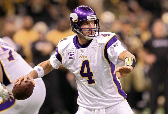 NEW ORLEANS - JANUARY 24:  Brett Favre #4 of the Minnesota Vikings drops back to pass against the New Orleans Saints during the NFC Championship Game at the Louisana Superdome on January 24, 2010 in New Orleans, Louisiana.  (Photo by Ronald Martinez/Getty Images)