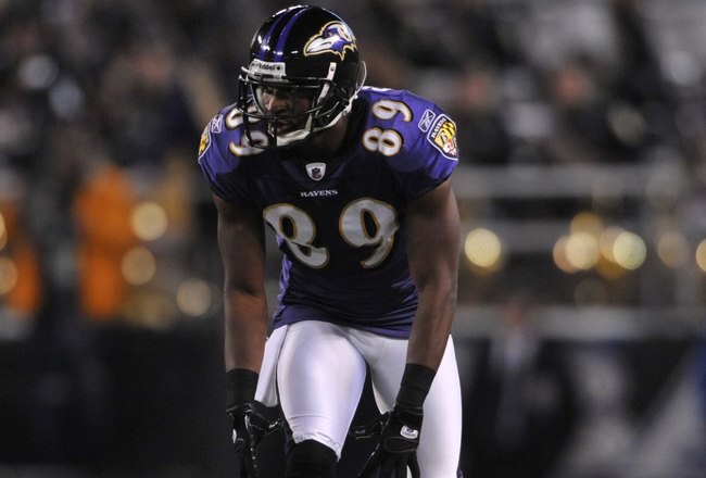 BALTIMORE - NOVEMBER 29:  Mark Clayton #89 of the Baltimore Ravens prepares to run downfield against the Pittsburgh Steelers at M&T Bank Stadium on November 29, 2009 in Baltimore, Maryland. The Ravens defeated the Steelers 20-17. (Photo by Larry French/Getty Images)