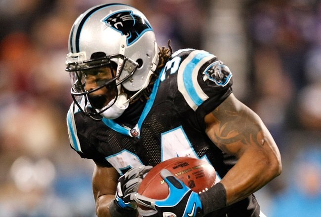 CHARLOTTE, NC - DECEMBER 20:  DeAngelo Williams #34 of the Carolina Panthers against the Minnesota Vikings at Bank of America Stadium on December 20, 2009 in Charlotte, North Carolina.  (Photo by Kevin C. Cox/Getty Images)