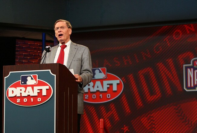 SECAUCUS, NJ - JUNE 07:  MLB commissioner Bud Selig announces Bryce Harper as the first overall pick to the Washington Nationals during the MLB First Year Player Draft on June 7, 2010 held in Studio 42 at the MLB Network in Secaucus, New Jersey.  (Photo by Mike Stobe/Getty Images)
