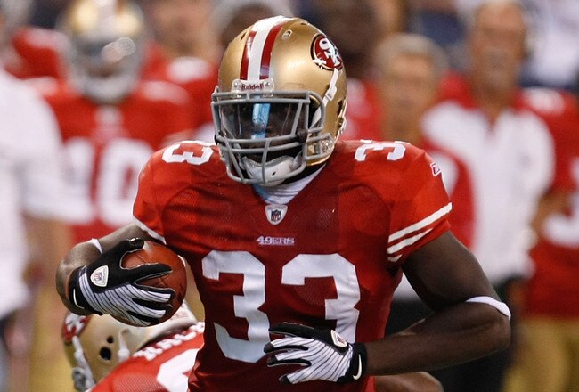 INDIANAPOLIS, IN - AUGUST 15: Anthony Dixon #33 of the San Francisco 49ers runs against the Indianapolis Colts during the preseason game at Lucas Oil Stadium on August 15, 2010 in Indianapolis, Indiana.  (Photo by Scott Boehm/Getty Images)