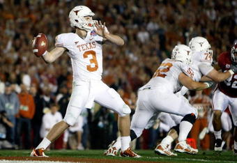 PASADENA, CA - JANUARY 07:  Quarterback Garrett Gilbert #3 of the Texas Longhorns drops back to pass against the Alabama Crimson Tide during the Citi BCS National Championship game at the Rose Bowl on January 7, 2010 in Pasadena, California.  (Photo by Jeff Gross/Getty Images)
