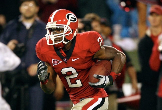 ATHENS, GA - SEPTEMBER 26: Brandon Boykin #2 of the Georgia Bulldogs returns a kick against the Arizona State Sun Devils at Sanford Stadium on September 26, 2009 in Athens, Georgia. (Photo by Scott Cunningham/Getty Images)
