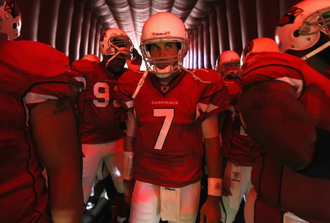 GLENDALE, AZ - AUGUST 14:  Quarterback Matt Leinart #7 of the Arizona Cardinals is introduced prior to preseason NFL game against the Houston Texans at the University of Phoenix Stadium on August 14, 2010 in Glendale, Arizona. The Cardinals defeated the Texans 19-16.  (Photo by Christian Petersen/Getty Images)