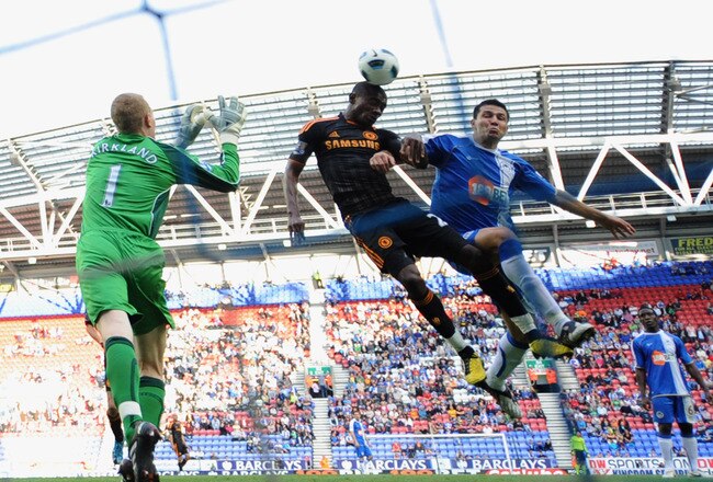 WIGAN, ENGLAND - AUGUST 21:  Salomon Kalou of Chelsea scores their fifth goal during the Barclays Premier League match between Wigan Athletic and Chelsea at DW Stadium on August 21, 2010 in Wigan, England.  (Photo by Getty Images for Chelsea FC)
