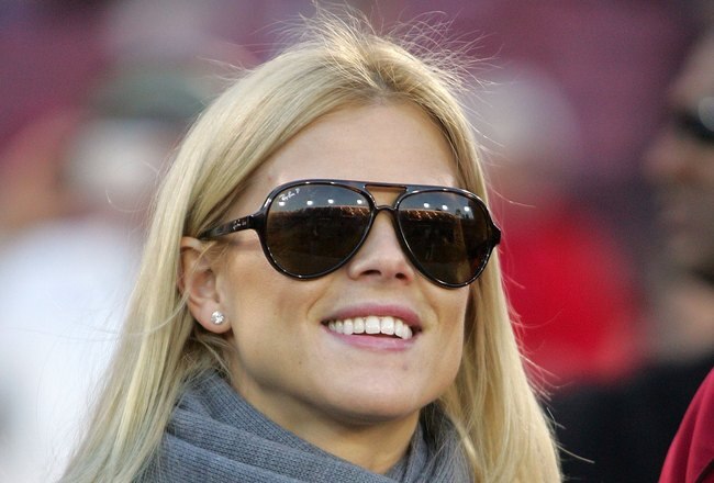 PALO ALTO, CA - NOVEMBER 21:  Tiger Woods'  wife, Elin Nordegren, stands on the sidelines before the Cardinal game against the California Bears at Stanford Stadium on November 21, 2009 in Palo Alto, California.  (Photo by Ezra Shaw/Getty Images)