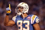 SAN DIEGO, CA - OCTOBER 19:  Vincent Jackson #83 of the San Diego Chargers celebrates his touchdown against the Denver Broncos in the first half during Monday Night Football on October 19, 2009 at Qualcomm Stadium in San Diego, California. (Photo by Donald Miralle/Getty Images)