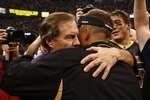 NEW ORLEANS - NOVEMBER 30: Head coach Bill Belichick of the New England Patriots congratulates head coach Sean Payton of the New Orleans Saints after the Saints won 38-17 at Louisana Superdome on November 30, 2009 in New Orleans, Louisiana. (Photo by Scott Halleran/Getty Images)