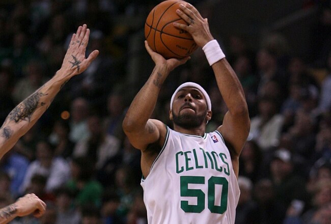 BOSTON - NOVEMBER 20: Eddie House #50 of the Boston Celtics shoots a jump shot during the game against the Orlando Magic on November 20, 2009 at the TD Garden in Boston, Massachusetts. NOTE TO USER: User expressly acknowledges and agrees that, by downloading and or using this photograph, User is consenting to the terms and conditions of the Getty Images License Agreement.  (Photo by Elsa/Getty Images)