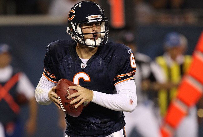 CHICAGO - AUGUST 28: Jay Cutler #6 of the Chicago Bears looks for a receiver against the Arizona Cardinals during a preseason game at Soldier Field on August 28, 2010 in Chicago, Illinois. The Cardinals defeated the Bears 14-9. (Photo by Jonathan Daniel/Getty Images)