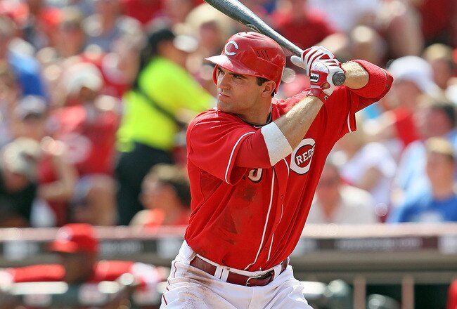 CINCINNATI - AUGUST 29:  Joey Votto #19 of the Cincinnati Reds is at bat during the game against the Chicago Cubs at Great American Ball Park on August 29, 2010 in Cincinnati, Ohio.  (Photo by Andy Lyons/Getty Images)