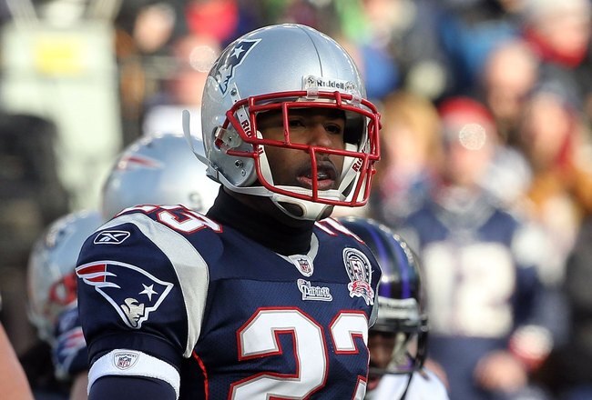 FOXBORO, MA - JANUARY 10:  Leigh Bodden #23 of the New England Patriots looks on against the Baltimore Ravens during the 2010 AFC wild-card playoff game at Gillette Stadium on January 10, 2010 in Foxboro, Massachusetts.  (Photo by Jim Rogash/Getty Images)