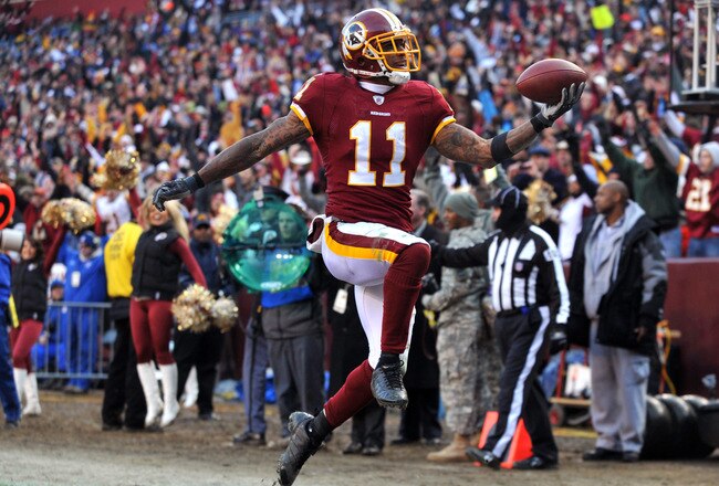 LANDOVER, MD - DECEMBER 6:  Devin Thomas #11 of the Washington Redskins makes a fingertip catch for a touchdown in the first half against the New Orleans Saints at FedExField on December 6, 2009 in Landover, Maryland. The Saints defeated the Redskins in overtime 33-30. (Photo by Larry French/Getty Images)