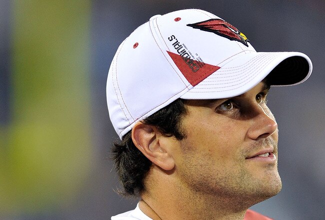 NASHVILLE, TN - AUGUST 23:  Matt Leinart #7 of the Arizona Cardinals watches from the sidelines during a preseason game against the Tennessee Titans at LP Field on August 23, 2010 in Nashville, Tennessee. Tennessee defeated Arizona, 24-10.  (Photo by Grant Halverson/Getty Images)