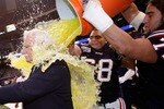 NEW ORLEANS - DECEMBER 21:  Head coach Howard Schnellenberger of the Florida Atlantic University Owls gets dunked with sports drink after defeating the Memphis University Tigers in the New Orleans Bowl on December 21, 2007 at the Louisiana Superdome in New Orleans, Louisiana.  (Photo by Chris Graythen/Getty Images)