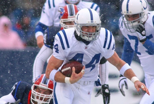 ORCHARD PARK, NY - JANUARY 3: Tight End Dallas Clark #44 of the Indianapolis Colts runs with the ball for yardage during their NFL game against the Buffalo Bills at Ralph Wilson Stadium on January 3, 2010 in Orchard Park, New York. The Bills defeated the Colts 30-7. (Photo by Rick Stewart/Getty Images)
