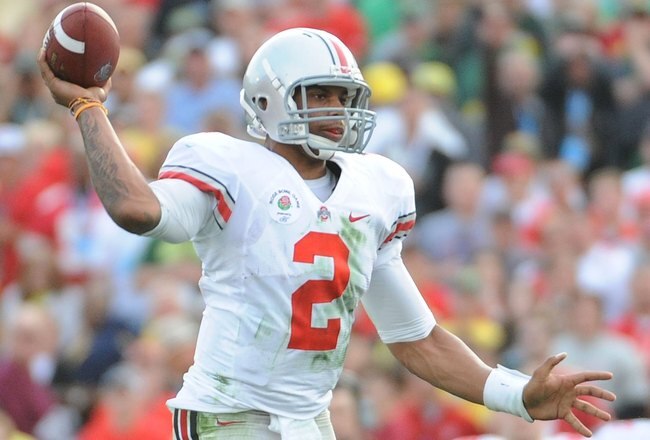 PASADENA, CA - JANUARY 01:  Quarterback Terrelle Pryor #2 of the Ohio State Buckeyes attempts a pass against the Oregon Ducks during the 96th Rose Bowl game on January 1, 2010 in Pasadena, California.  (Photo by Harry How/Getty Images)