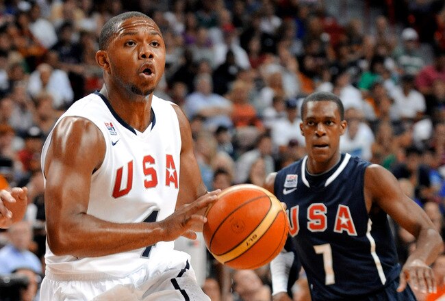 LAS VEGAS - JULY 24:  Eric Gordon #4 of the 2010 USA Basketball Men's National Team looks to pass in front of of Rajon Rondo #7 of the 2010 USA Basketball Men's National Team during a USA Basketball showcase at the Thomas & Mack Center on July 24, 2010 in Las Vegas, Nevada.  (Photo by Ethan Miller/Getty Images)