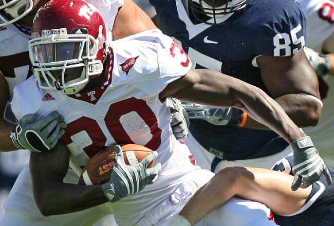 STATE COLLEGE, PA - SEPTEMBER 19: Running back Bernard Pierce #30 of the Temple Owls carries the ball during a game against the Penn State Nittany Lions on September 19, 2009 at Beaver Stadium in State College, Pennsylvania. (Photo by Hunter Martin/Getty Images)