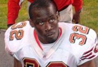 200px-michael-l-lewis-2008-preseason-vsbears_crop_340x234
