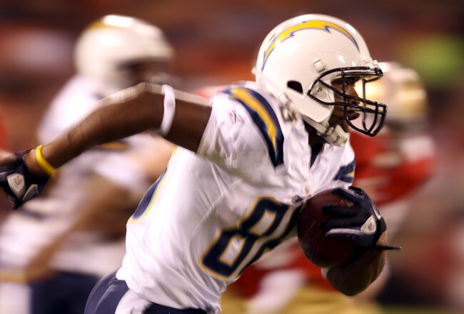 SAN FRANCISCO - SEPTEMBER 02:  Jeremy Williams #86 of the San Diego Chargers runs with the ball on his way to scoring a touchdown during their game against the San Francisco 49ers at Candlestick Park  on September 2, 2010 in San Francisco, California.  (Photo by Ezra Shaw/Getty Images)