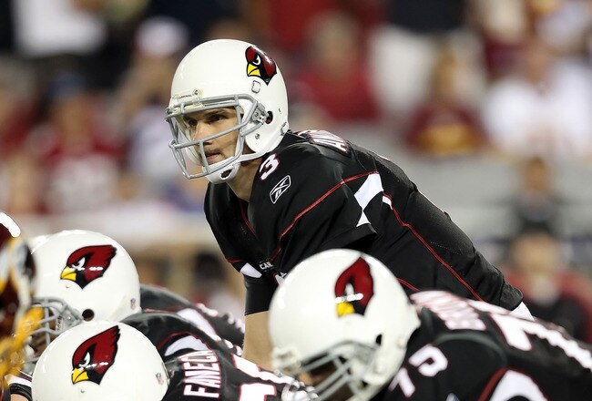 GLENDALE, AZ - SEPTEMBER 02:  Quarterback Derek Anderson #3 of the Arizona Cardinals prepares to snap the ball during the first quarter of the preseason NFL game against the Washington Redskins at the University of Phoenix Stadium on September 2, 2010 in Glendale, Arizona.  (Photo by Christian Petersen/Getty Images)