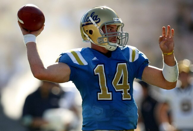 PASADENA, CA - OCTOBER 17: Quarterback Kevin Prince #14 of the UCLA Bruins throws a pass against the California Golden Bears on October 17, 2009 at the Rose Bowl in Pasadena, California.   Cal won 45-26.  (Photo by Stephen Dunn/Getty Images)