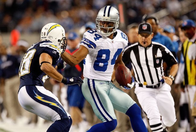 ARLINGTON, TX - DECEMBER 13:  Wide receiver Patrick Crayton of the Dallas Cowboys at Cowboys Stadium on December 13, 2009 in Arlington, Texas.  (Photo by Ronald Martinez/Getty Images)