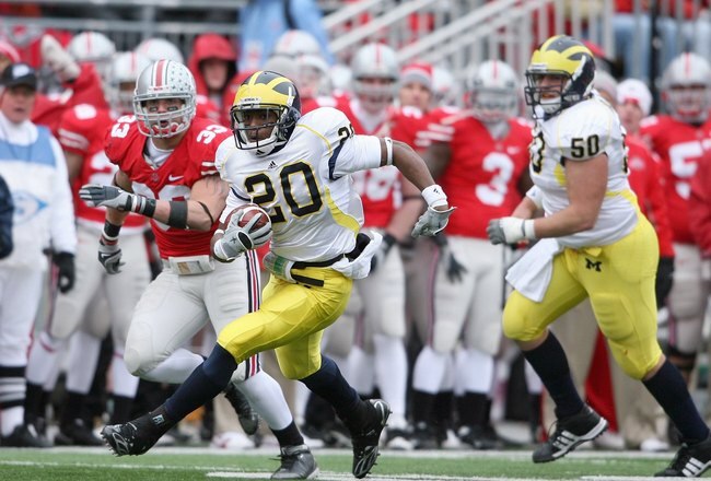 COLUMBUS, OH - NOVEMBER 22:  Michael Shaw #20 of the Michigan Wolverines carries the ball during the Big Ten Conference game against the Ohio State Buckeyes at Ohio Stadium on November 22, 2008 in Columbus, Ohio.  (Photo by Andy Lyons/Getty Images)