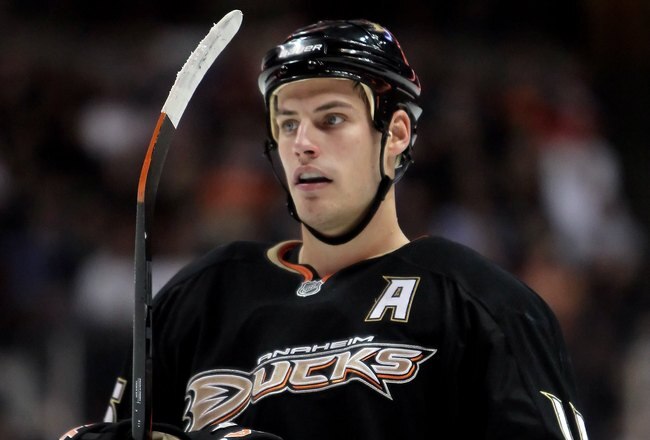 ANAHEIM, CA - MARCH 03:  Ryan Getzlaf #15 of the Anaheim Ducks waits to face off against the Colorado Avalanche at the Honda Center on March 3, 2010 in Anaheim, California. The Avalanche defeated the Ducks 4-3.  (Photo by Jeff Gross/Getty Images)