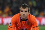 JOHANNESBURG, SOUTH AFRICA - JULY 11:  Rafael Van der Vaart of the Netherlands shows his dejection  after losing the 2010 FIFA World Cup South Africa Final match between Netherlands and Spain at Soccer City Stadium on July 11, 2010 in Johannesburg, South Africa.  (Photo by Jasper Juinen/Getty Images)