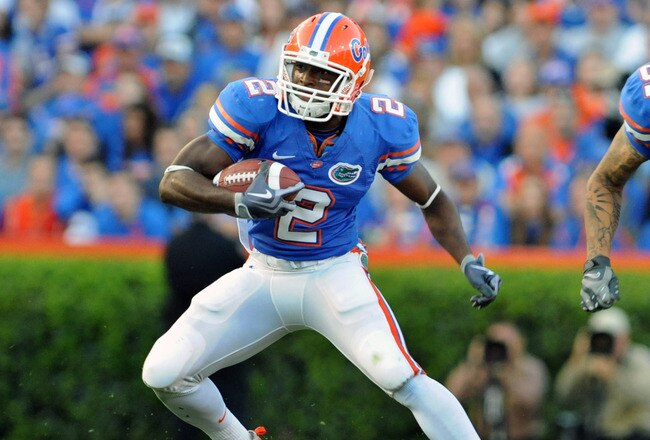 GAINESVILLE, FL - OCTOBER 17: Running back Jeff Demps #2 of the Florida Gators rushes upfield against the University of Arkansas Razorbacks October 17, 2009 at Ben Hill Griffin Stadium in Gainesville, Florida.  (Photo by Al Messerschmidt/Getty Images)
