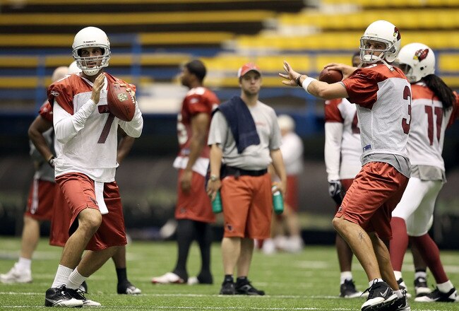 FLAGSTAFF, AZ - AUGUST 02:  Quarterbacks Matt Leinart #7 and Derek Anderson #3 of the Arizona Cardinals practice in the team training camp at Northern Arizona University Walkup Skydome on August 2, 2010 in Flagstaff, Arizona.  (Photo by Christian Petersen/Getty Images)