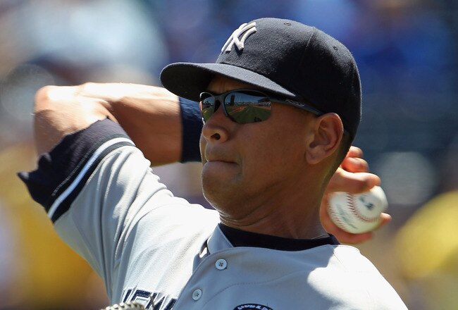 KANSAS CITY, MO - AUGUST 15:  Alex Rodriguez #13 of the New York Yankees warms up prior to the start of the game against the Kansas City Royals on August 15, 2010 at Kauffman stadium in Kansas City, Missouri.  (Photo by Jamie Squire/Getty Images)