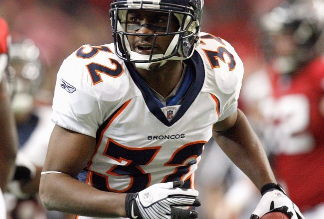 ATLANTA - NOVEMBER 16:  Dre Bly #32 of the Denver Broncos still runs at the end of the play during the game against the Atlanta Falcons at the Georgia Dome on November 16, 2008 in Atlanta, Georgia. The Broncos defeated the Falcons 24-20.  (Photo by Kevin C. Cox/Getty Images)