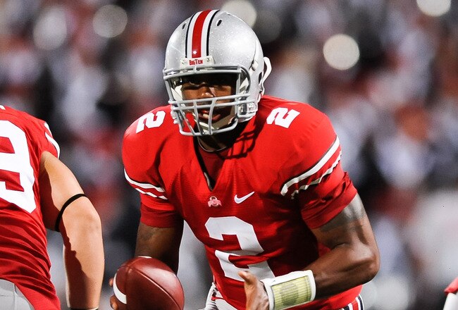 COLUMBUS, OH - SEPTEMBER 2: Terrelle Pryor #2 of the Ohio State Buckeyes hands off the ball against the Marshall Thundering Herd at Ohio Stadium on September 2, 2010 in Columbus, Ohio. (Photo by Jamie Sabau/Getty Images)